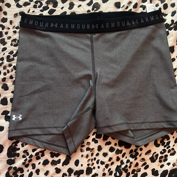Under armour workout shorts size XL - Picture 2 of 10